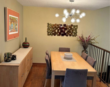 7320 Balboa Boulevard - Photo Thumbnail 35