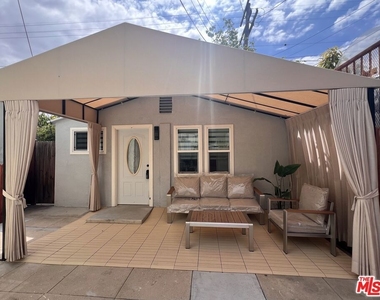 946 S Lucerne Boulevard - Photo Thumbnail 3