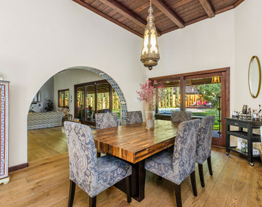 3092 Laurel Canyon Boulevard - Photo Thumbnail 7
