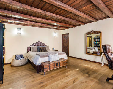 3092 Laurel Canyon Boulevard - Photo Thumbnail 16