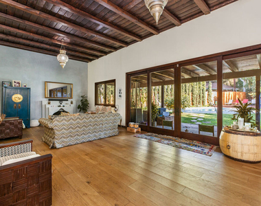 3092 Laurel Canyon Boulevard - Photo Thumbnail 3
