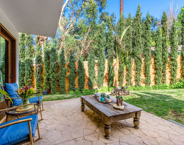 3092 Laurel Canyon Boulevard - Photo Thumbnail 20