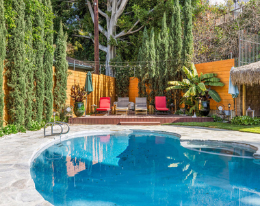3092 Laurel Canyon Boulevard - Photo Thumbnail 23