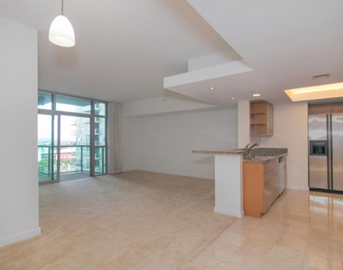 13700 Marina Pointe Drive - Photo Thumbnail 1