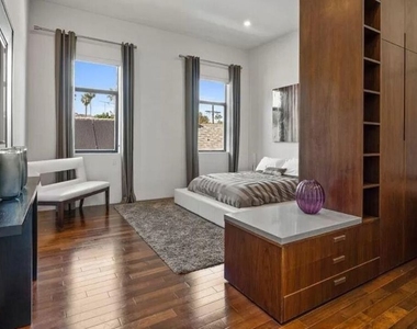 800 N Harper Avenue - Photo Thumbnail 13