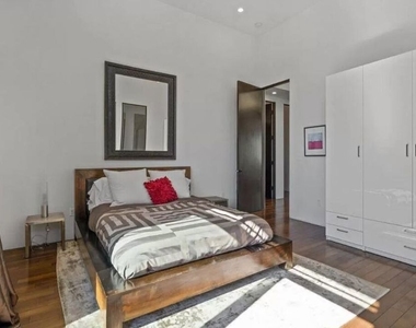 800 N Harper Avenue - Photo Thumbnail 9
