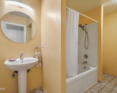 2486 Pleasant Way - Photo Thumbnail 8