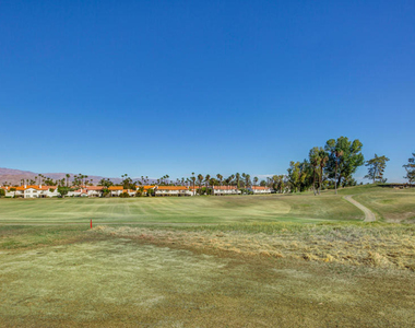 709 Vista Lago Circle N - Photo Thumbnail 26