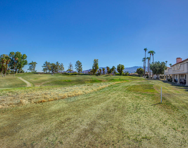 709 Vista Lago Circle N - Photo Thumbnail 27