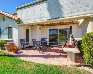 709 Vista Lago Circle N - Photo Thumbnail 22
