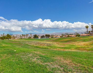 709 Vista Lago Circle N - Photo Thumbnail 23