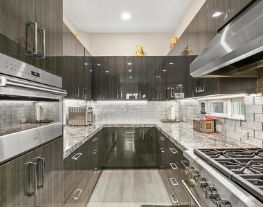 46211 Roadrunner Lane - Photo Thumbnail 16