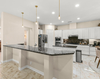 46211 Roadrunner Lane - Photo Thumbnail 9