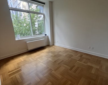 400 West 63rd Street - Photo Thumbnail 9