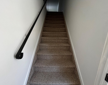 304 Dawson Lane - Photo Thumbnail 2