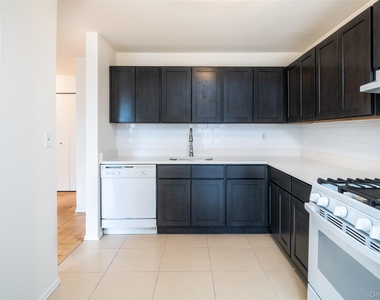 125 Lake Street - Photo Thumbnail 17