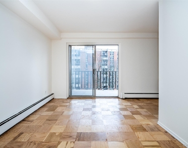 125 Lake Street - Photo Thumbnail 15