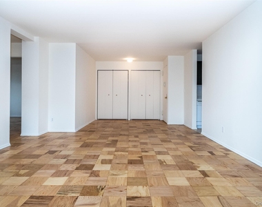 125 Lake Street - Photo Thumbnail 8
