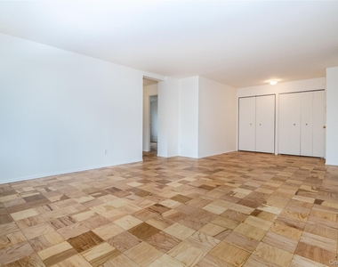 125 Lake Street - Photo Thumbnail 14