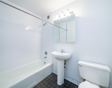 125 Lake Street - Photo Thumbnail 20