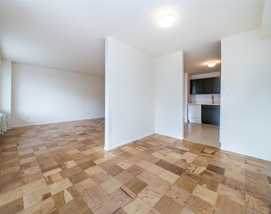 125 Lake Street - Photo Thumbnail 16