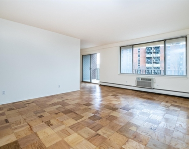 125 Lake Street - Photo Thumbnail 12