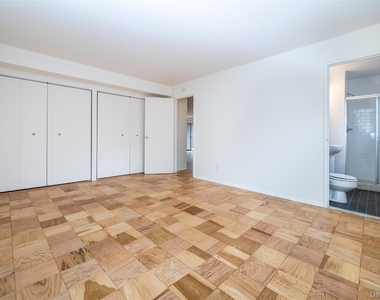 125 Lake Street - Photo Thumbnail 26