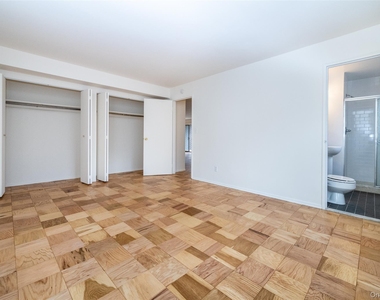 125 Lake Street - Photo Thumbnail 25