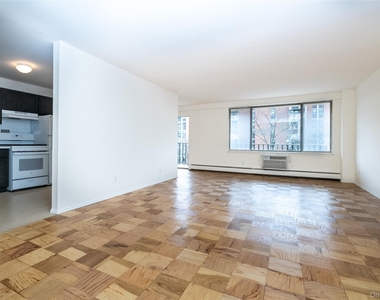 125 Lake Street - Photo Thumbnail 11