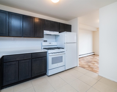 125 Lake Street - Photo Thumbnail 19