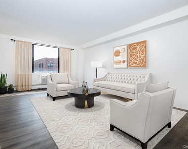 7 Lake Street - Photo Thumbnail 4