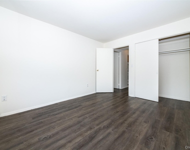 7 Lake Street - Photo Thumbnail 19