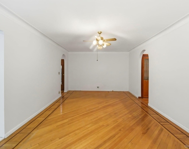 1 Broad Parkway - Photo Thumbnail 1