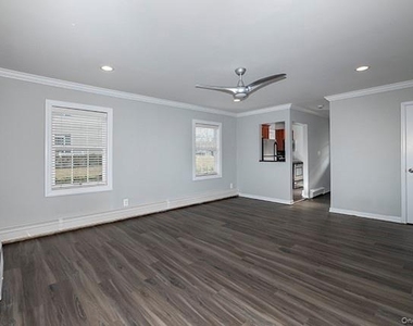 184 Hallock Road - Photo Thumbnail 2