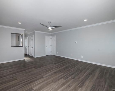 184 Hallock Road - Photo Thumbnail 3