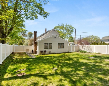 217 Greeley Avenue - Photo Thumbnail 13