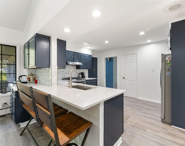 14 Earlwood Drive - Photo Thumbnail 9