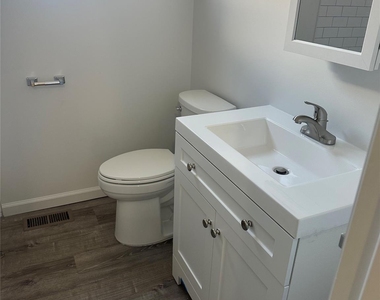 360 Larkfield Road - Photo Thumbnail 9