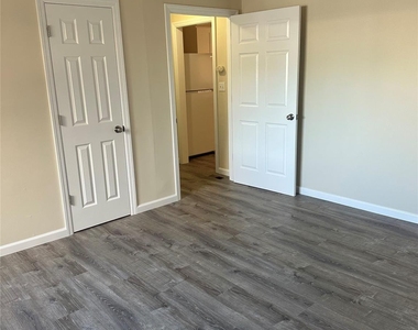 360 Larkfield Road - Photo Thumbnail 7