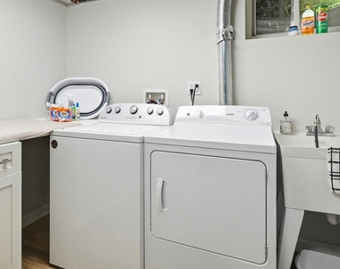 135 Woolsey Avenue - Photo Thumbnail 30