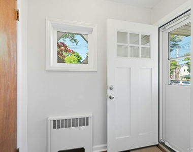 135 Woolsey Avenue - Photo Thumbnail 10