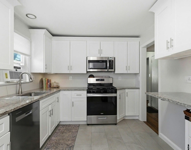 135 Woolsey Avenue - Photo Thumbnail 16