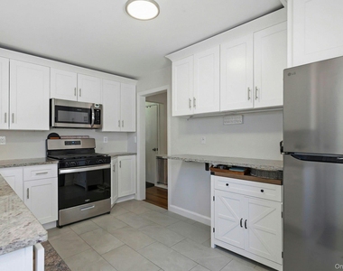135 Woolsey Avenue - Photo Thumbnail 17