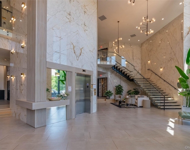 15 Washington Avenue - Photo Thumbnail 4