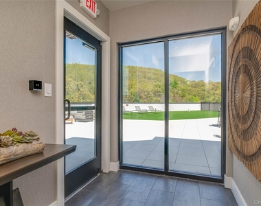 15 Washington Avenue - Photo Thumbnail 12