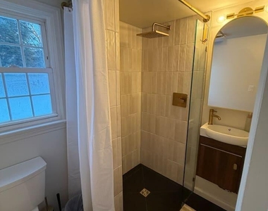 135 Winthrop Avenue - Photo Thumbnail 16
