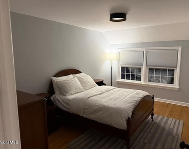 135 Winthrop Avenue - Photo Thumbnail 12