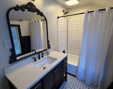 135 Winthrop Avenue - Photo Thumbnail 15