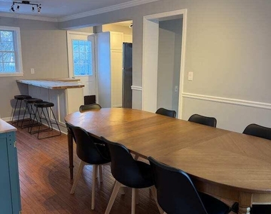135 Winthrop Avenue - Photo Thumbnail 7