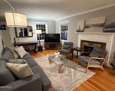 135 Winthrop Avenue - Photo Thumbnail 3